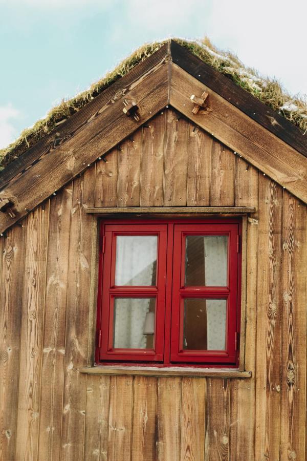 Mulafossur Cottage No 3 By Famous Waterfall In Gasadalur Kültér fotó